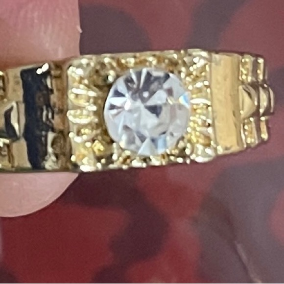 Men’s Spirt Costume Jewelry Gold Chain and 2 Gold Rings - Picture 7 of 10